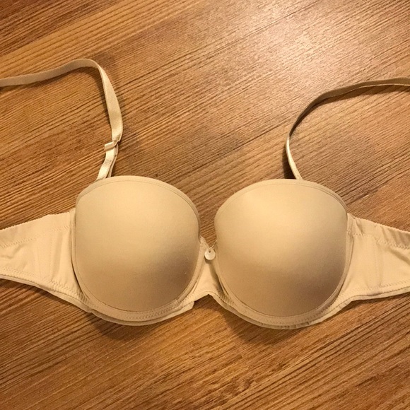 Like New Chantelle Sensua Convertible Push-Up Bra - Picture 5 of 9